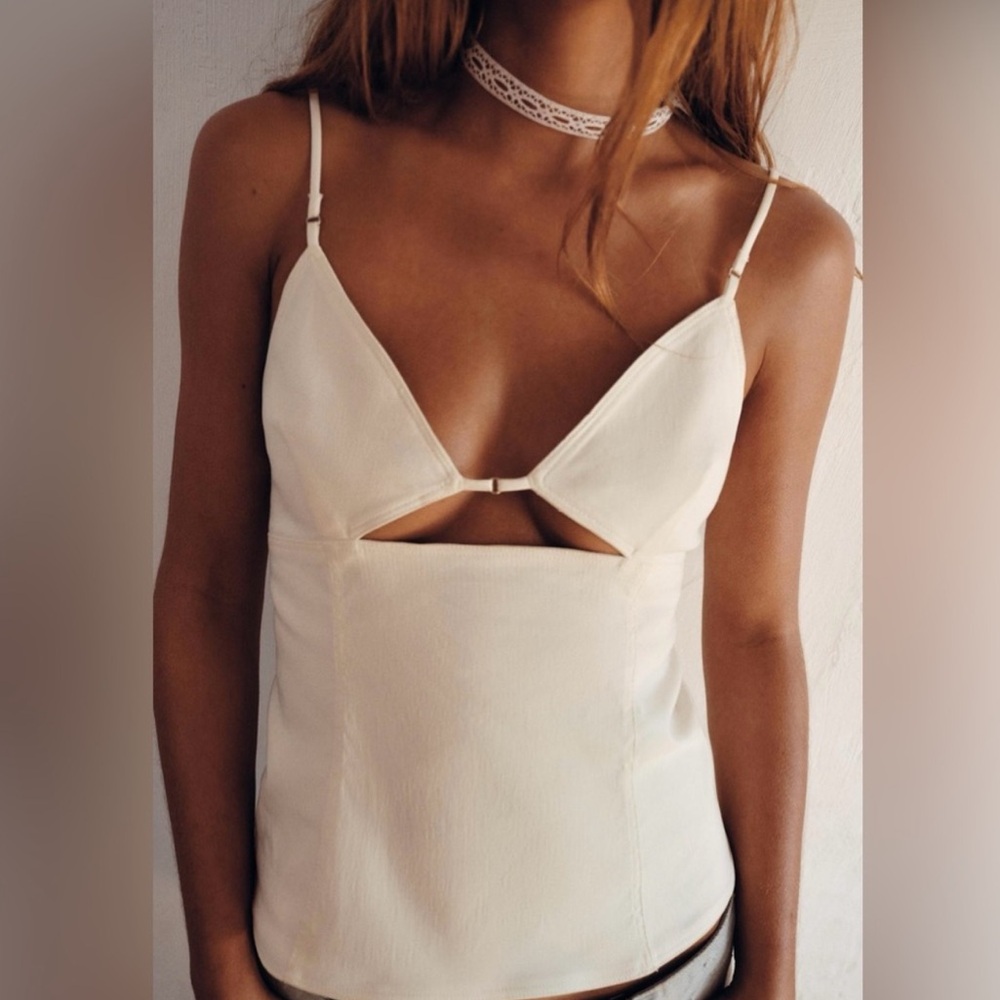 NWT ZARA stretchy fitted top - NWT - XL